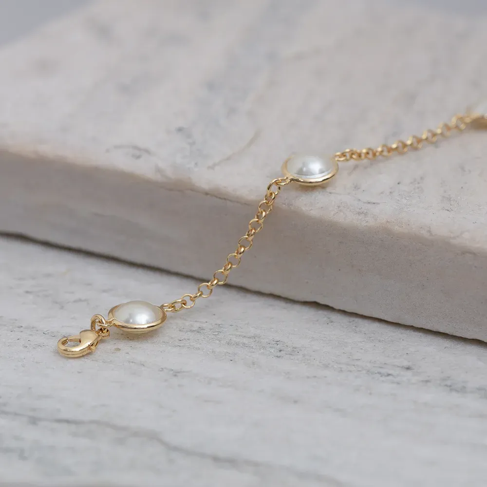 PULSEIRA ELO PORTUGUÊS COM PÉROLAS BANHO OURO 18K