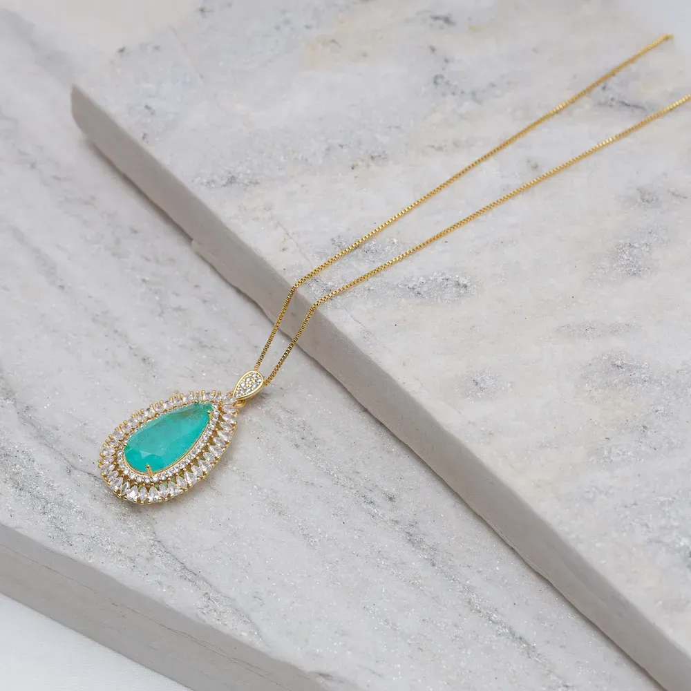 COLAR GOTA COM ZIRCÔNIAS E PEDRA VERDE TIFFANY M BANHO OURO 18K