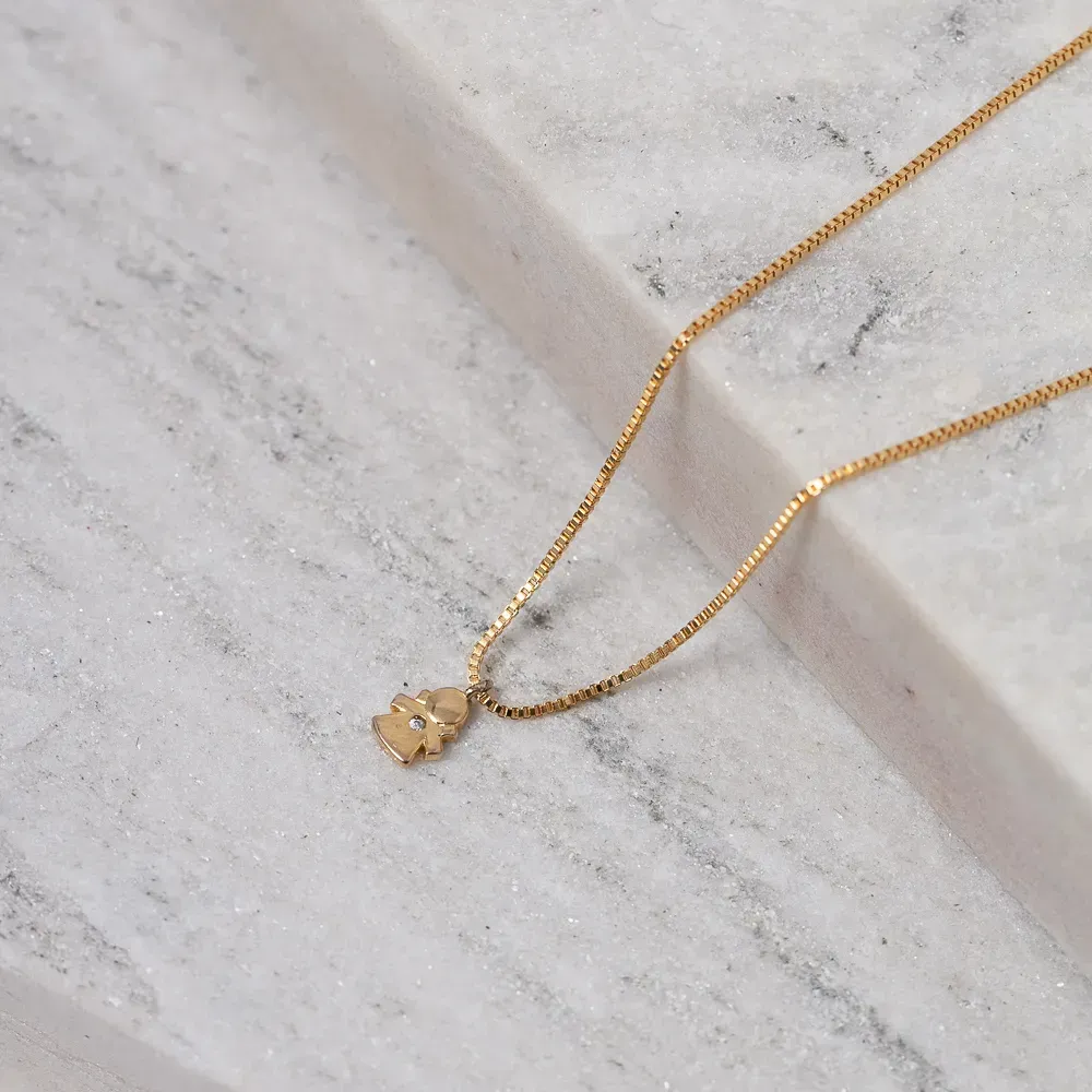 COLAR FILHOS MENINA MINI LISO BANHO OURO 18K