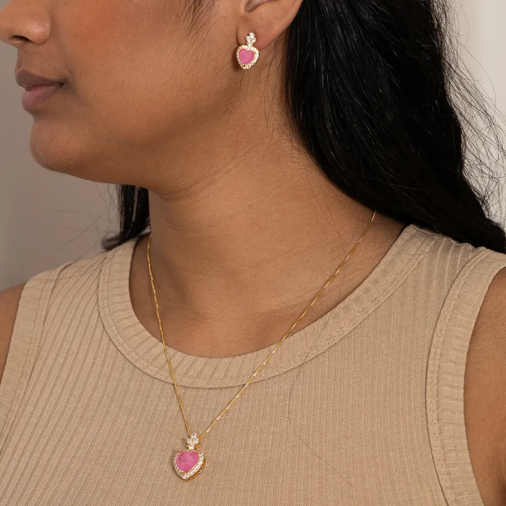 CONJUNTO CORAÇÃO COM PEDRA ZIRCÔNIA PINK BANHO OURO 18K