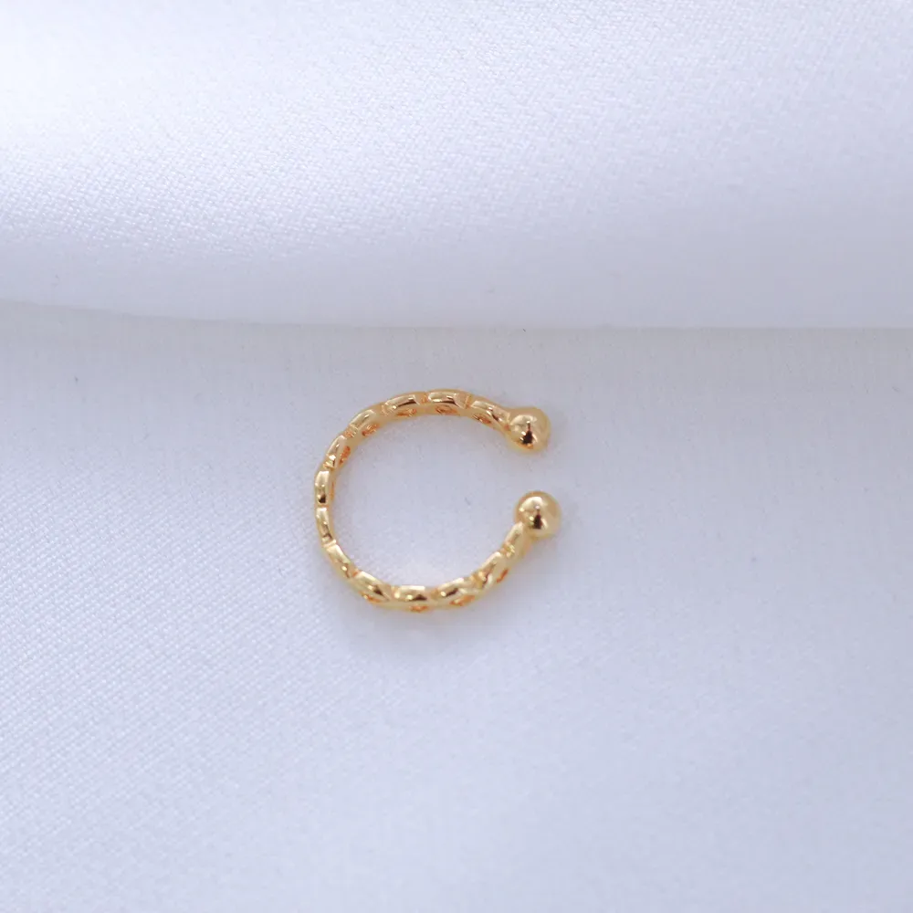 BRINCO FAKE ARGOLA TRABALHADA P BANHO OURO 18K