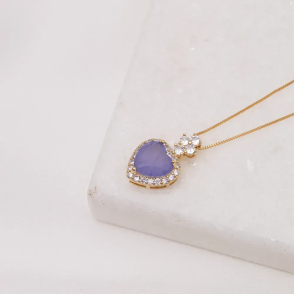 COLAR CORAÇÃO COM PEDRA LILÁS BANHO OURO 18K