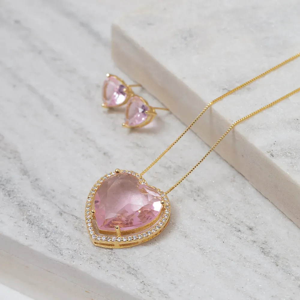 CONJUNTO CORAÇÃO GRANDE COM PEDRA SALMÃO BANHO OURO 18K