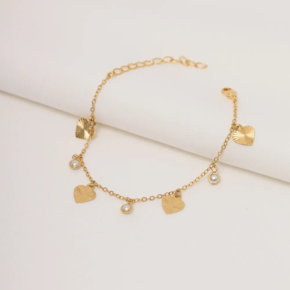 PULSEIRA CORAÇÃO COM PÉROLAS BANHO OURO 18K