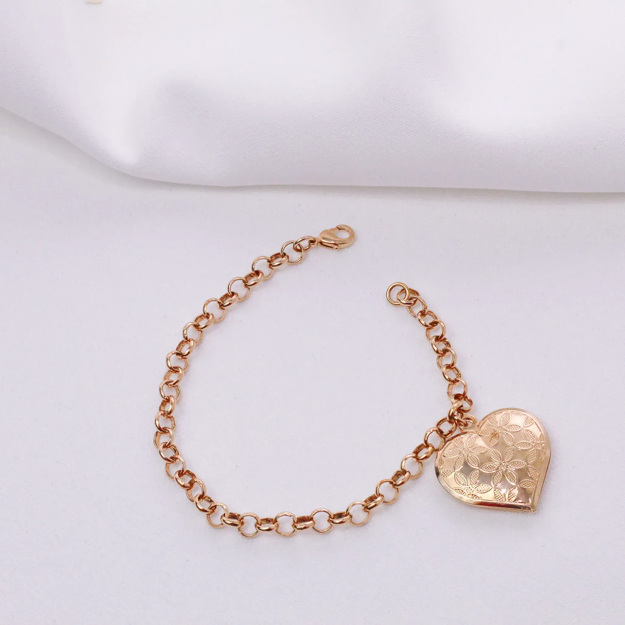 PULSEIRA ELO PORTUGUÊS COM PINGENTE CORAÇÃO BANHO ROSÉ