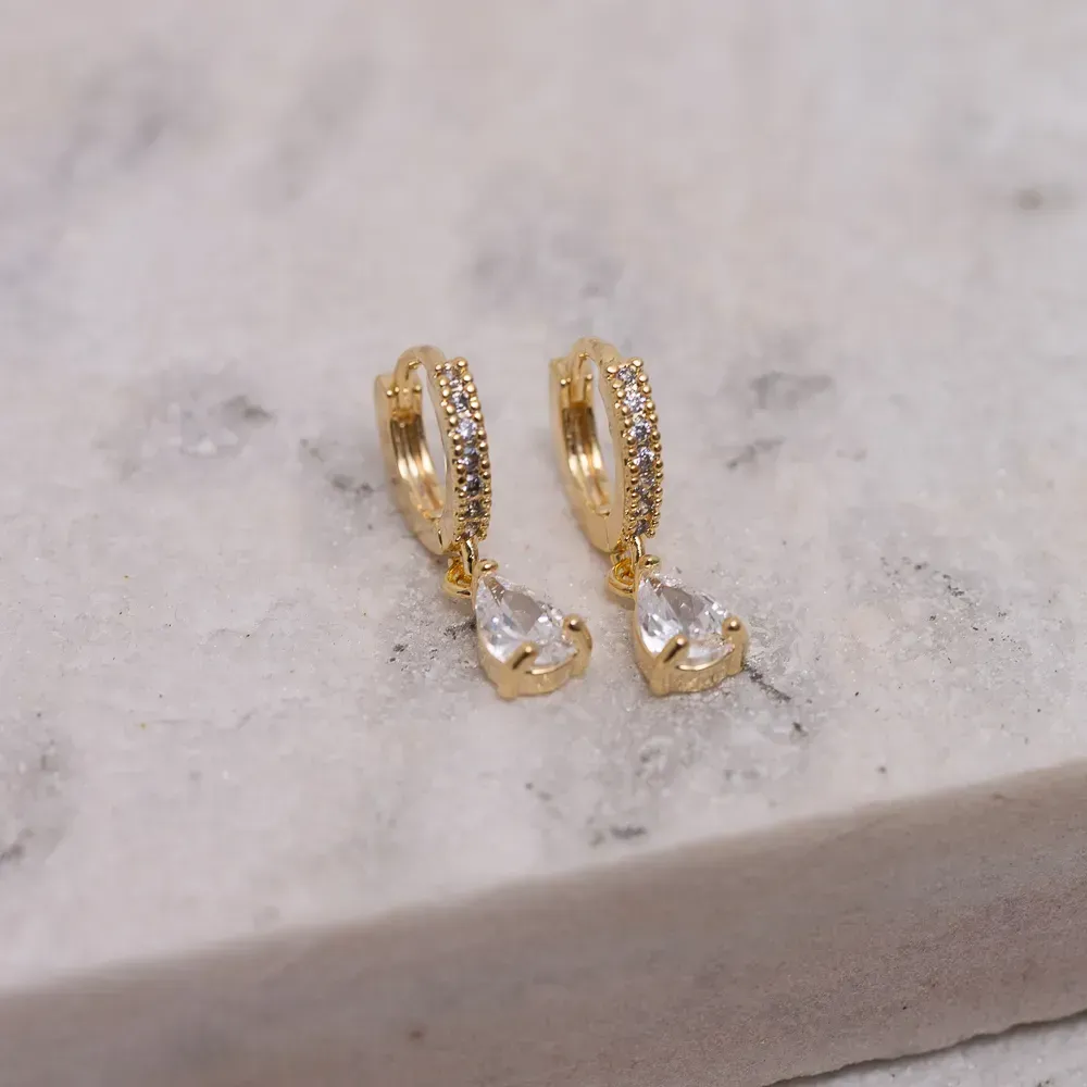 BRINCO ARGOLA PINGENTE COM PEDRA PONTO DE LUZ BANHO OURO 18K