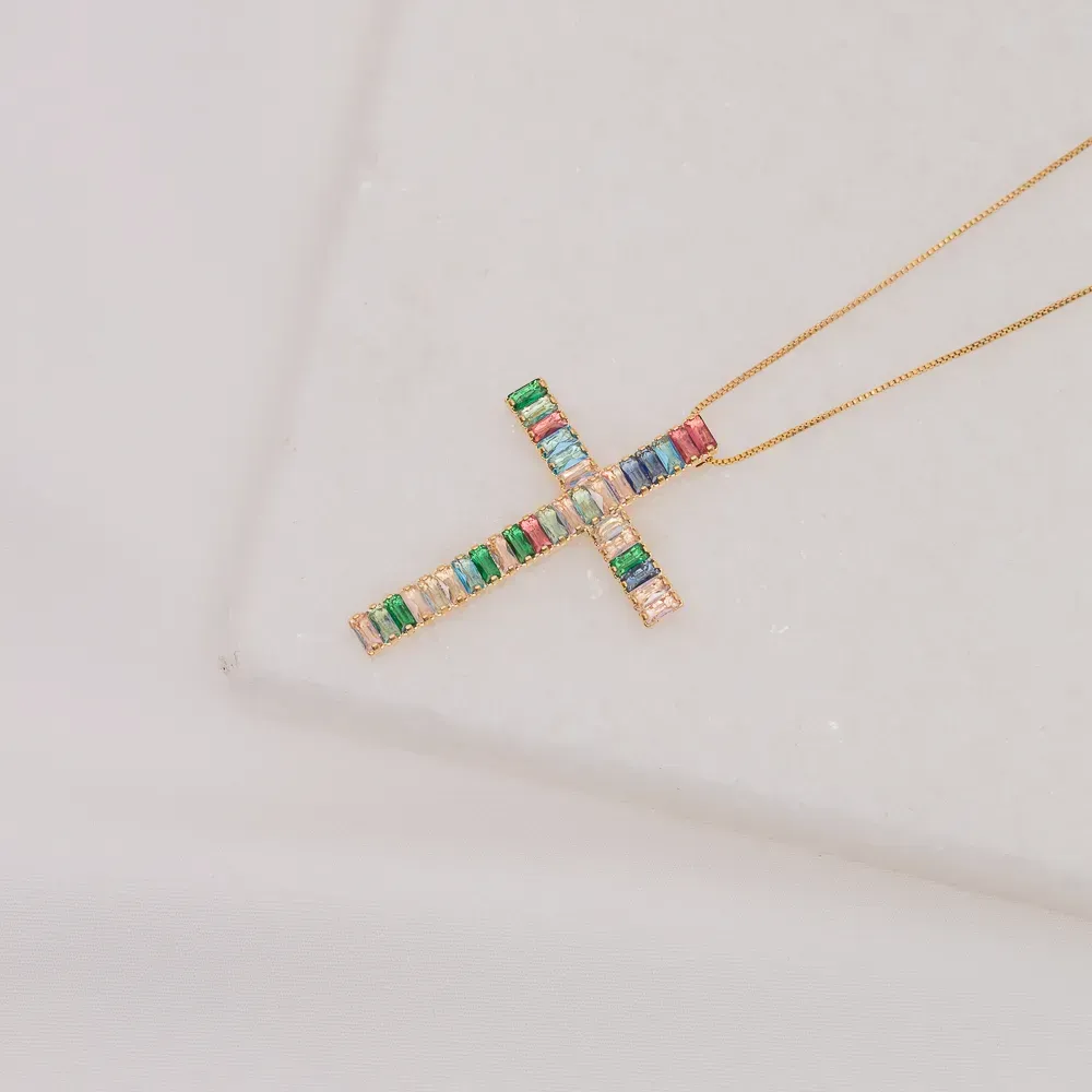 COLAR CRUZ COM ZIRCÔNIAS COLORIDAS BANHO OURO 18K