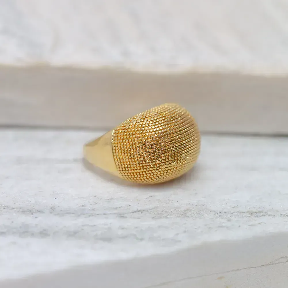 ANEL GRANDE LISO BANHO OURO 18K