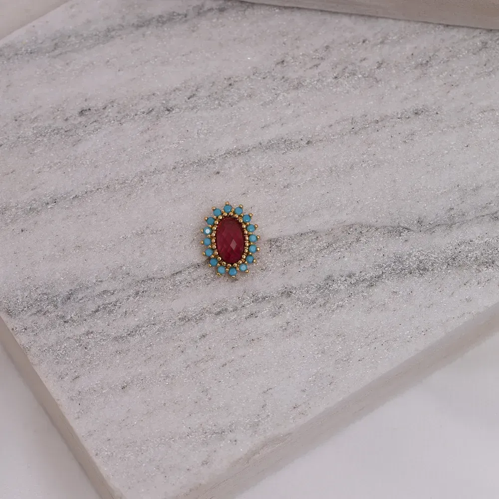PINGENTE OVAL COM PEDRA MARSALA E ZIRCÔNIA AZUL CLARO BANHO OURO 18K