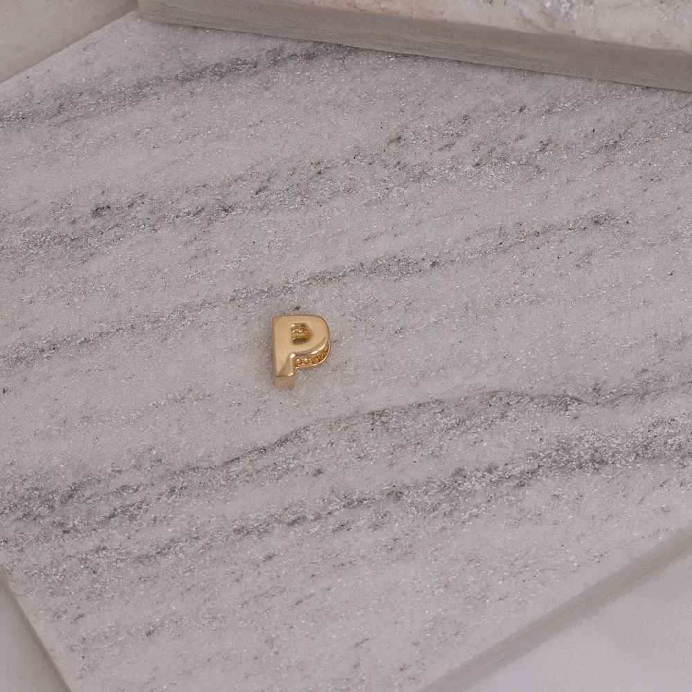 PINGENTE LETRA P LISO BANHO OURO 18K
