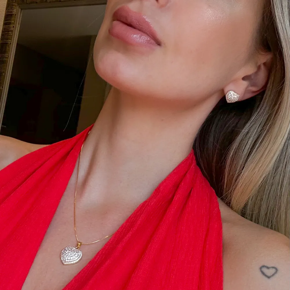 CONJUNTO CORAÇÃO COM ZIRCÔNIAS BANHO OURO 18K
