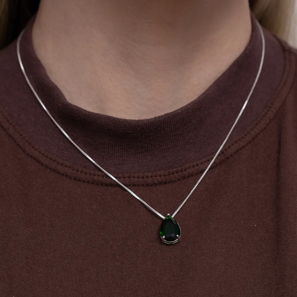 CONJUNTO GOTA COM PEDRA VERDE ESMERALDA BANHO PRATA