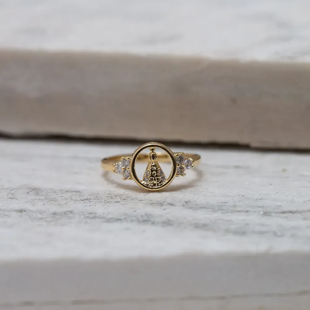 ANEL NOSSA SENHORA COM ZIRCÔNIAS BANHO OURO 18K