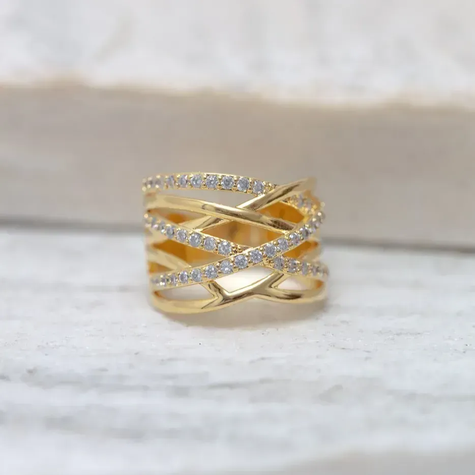 ANEL FILEIRAS CRAVEJADAS COM ZIRCÔNIAS CRISTAIS BANHO OURO 18K