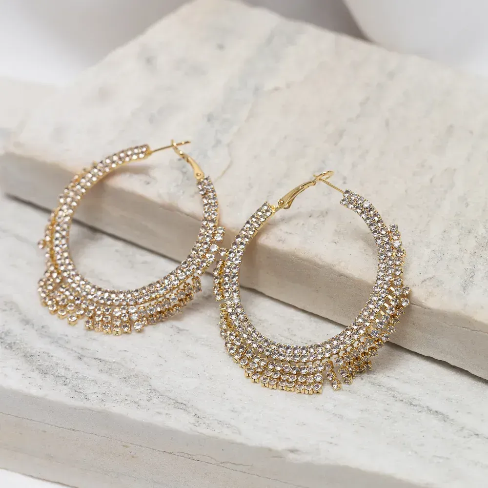 BRINCO ARGOLA FESTA FRANJA COM ZIRCÔNIAS CRISTAIS BANHO OURO 18K