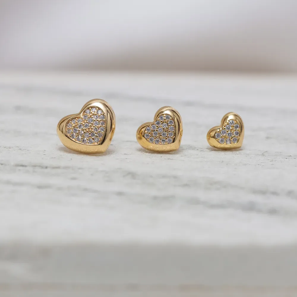 BRINCO CORAÇÃO P COM ZIRCÔNIAS BANHO OURO 18K