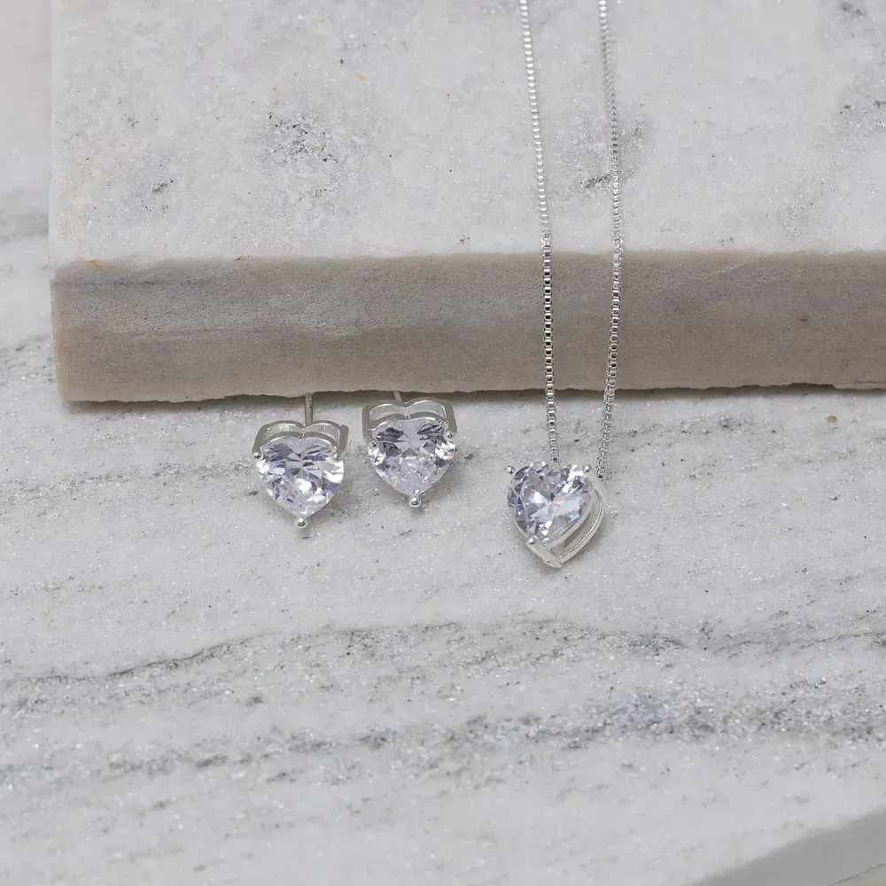 CONJUNTO CORAÇÃO PONTO DE LUZ CRISTAL BANHO PRATA