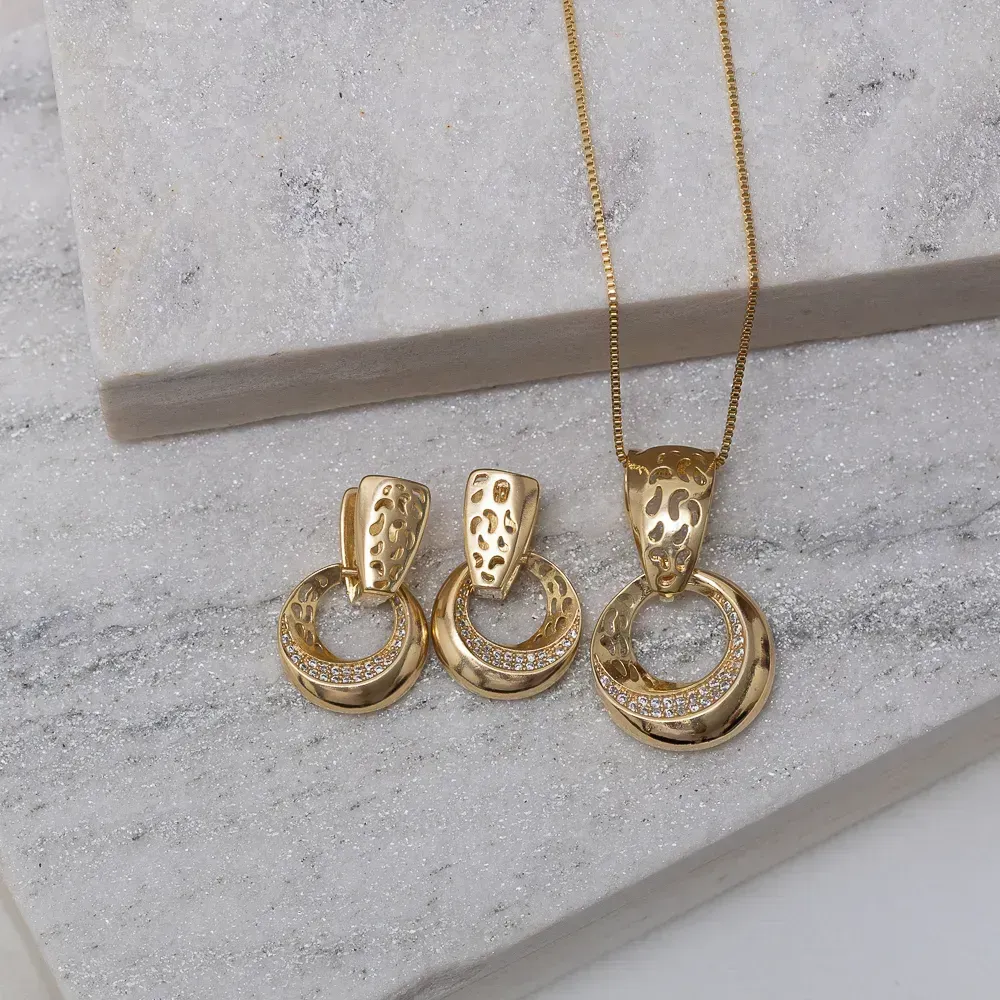 CONJUNTO FESTA CÍRCULO COM ZIRCÔNIAS BANHO OURO 18K