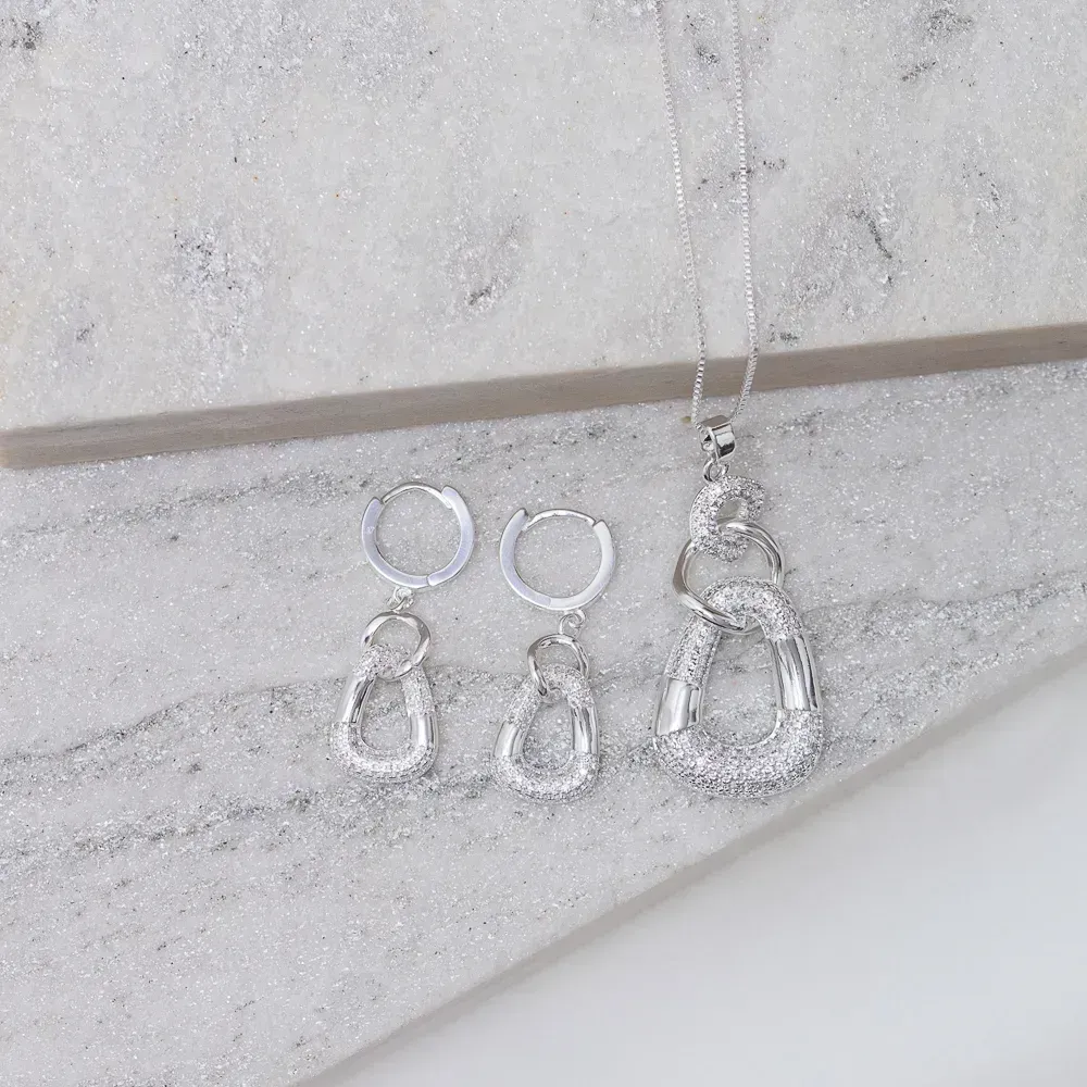 CONJUNTO FESTA ELEGANTE COM ZIRCÔNIAS BANHO PRATA