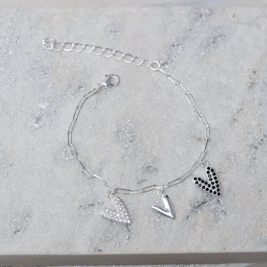 PULSEIRA TRÊS CORAÇÕES CRAVEJADO E LISO BANHO PRATA