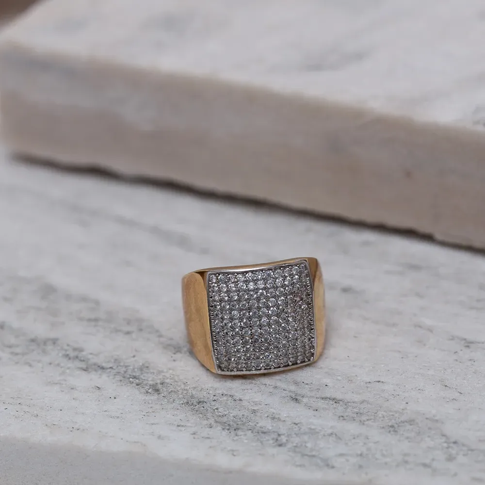 ANEL QUADRADO COM ZIRCÔNIAS E CANETA RÓDIO BRANCO BANHO OURO 18K