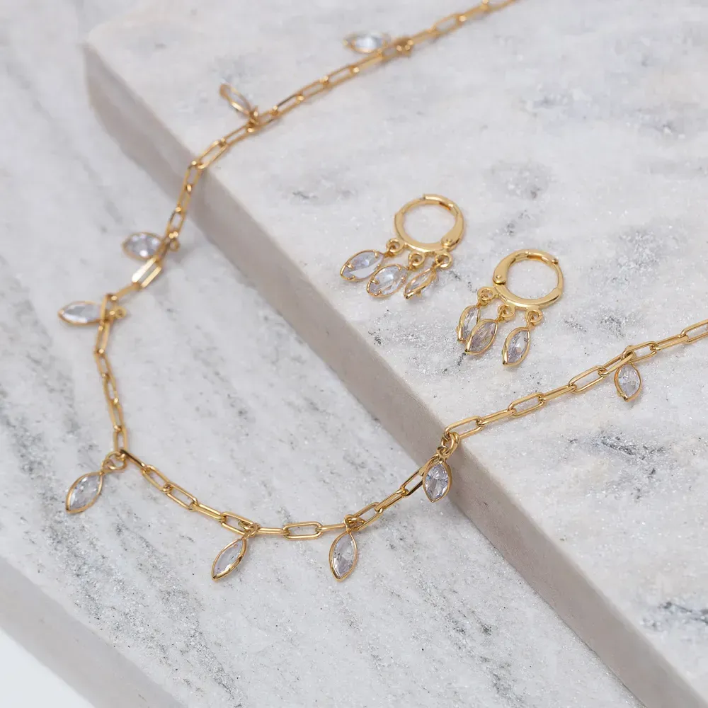 CONJUNTO FOLHAS CRISTAIS BANHO OURO 18K