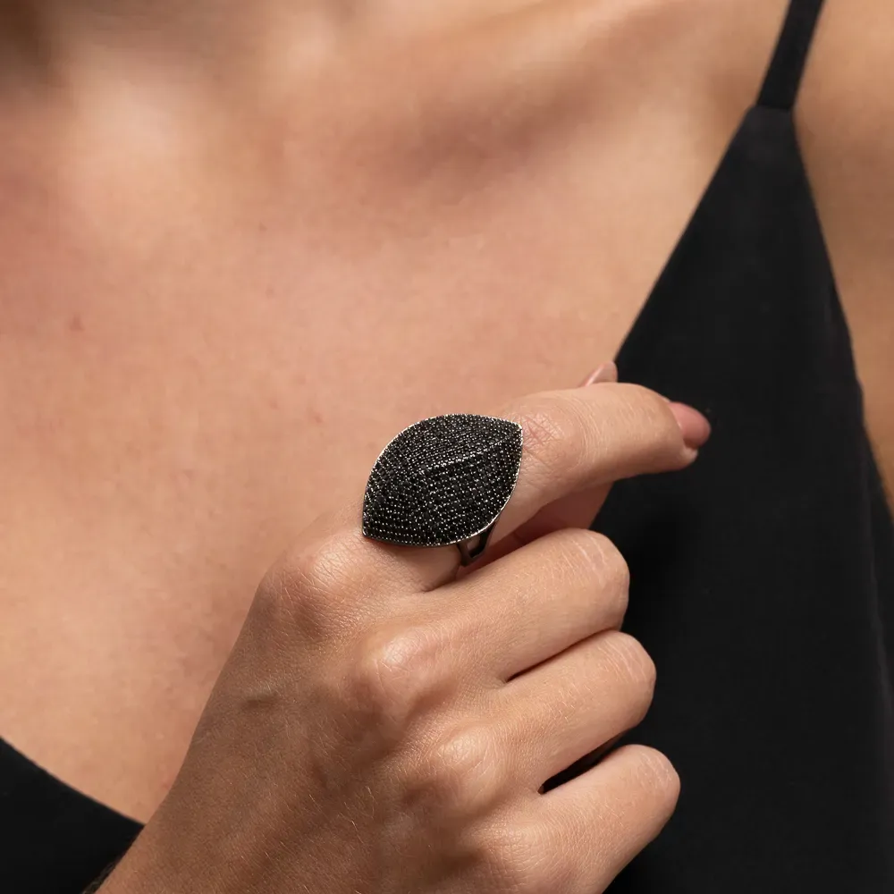 ANEL FOLHA CRAVEJADA COM ZIRCÔNIAS NEGRAS BANHO RÓDIO NEGRO