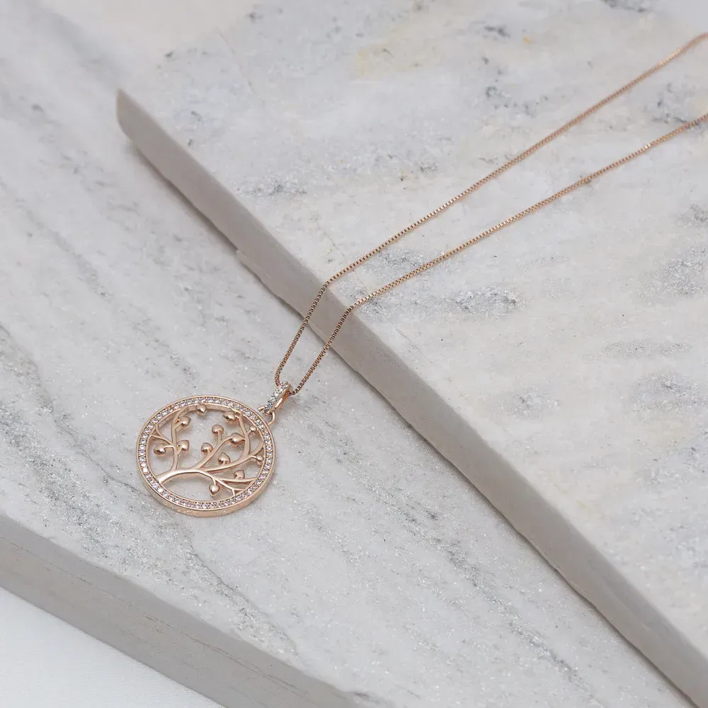 COLAR ÁRVORE DA VIDA CRAVEJADO COM ZIRCÔNIAS CRISTAIS BANHO ROSÉ