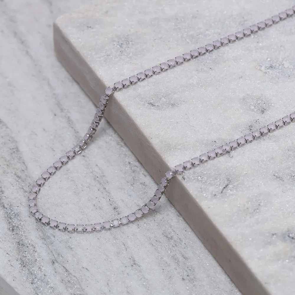 COLAR LONGO RIVIERA COM PEDRA ROSA CLARO BANHO RÓDIO BRANCO