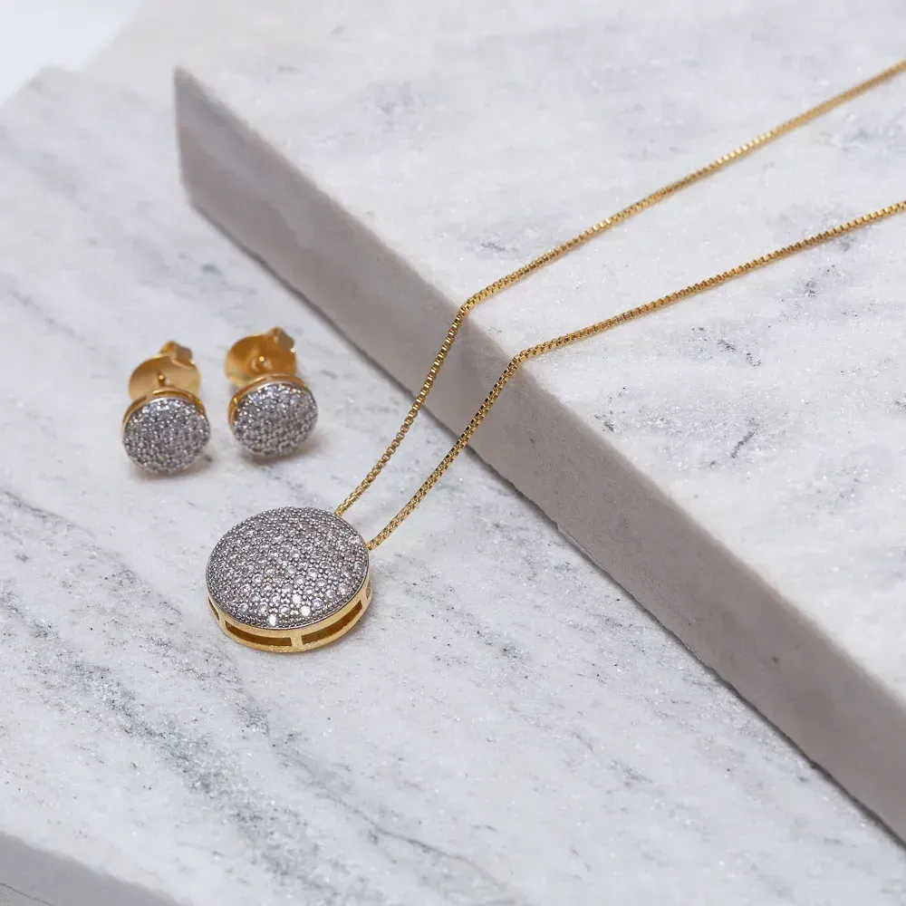 CONJUNTO REDONDO COM CANETA RÓDIO BRANCO E ZIRCÔNIAS BANHO OURO 18K
