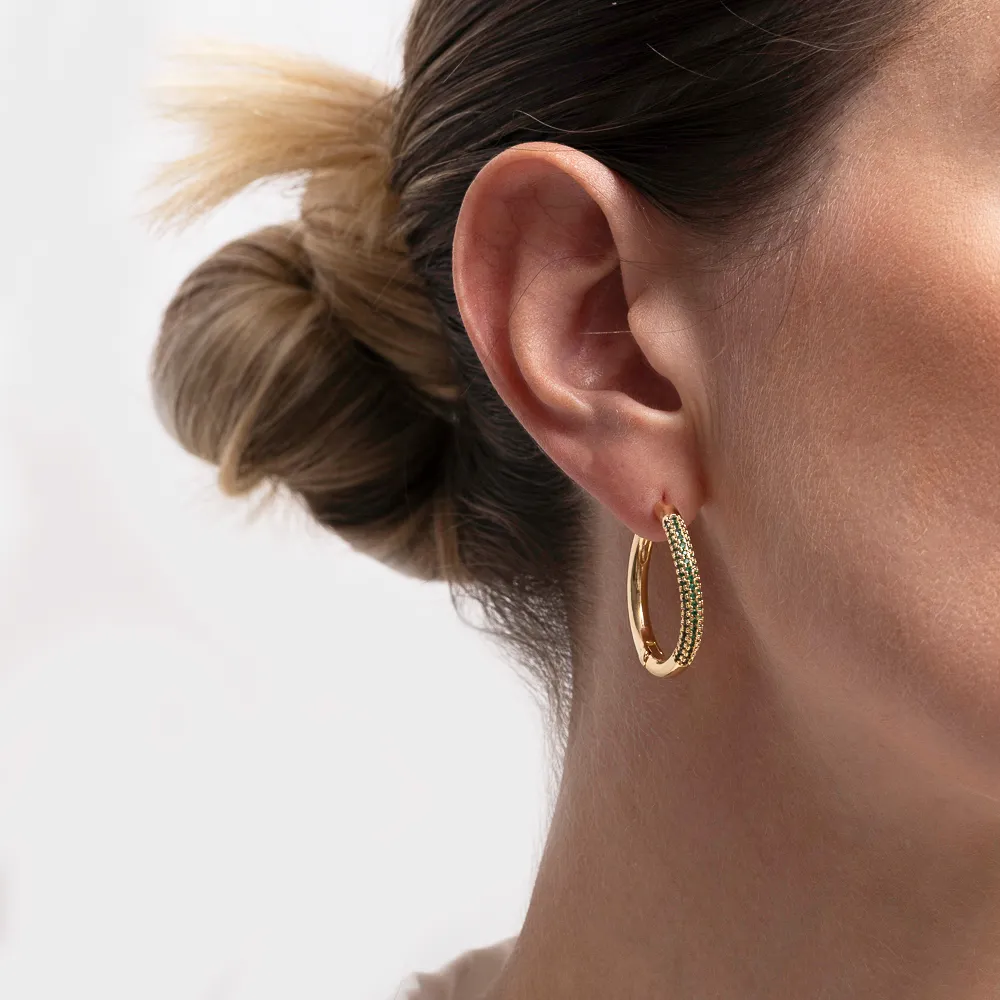 BRINCO ARGOLA COM ZIRCÔNIAS VERDE ESMERALDA BANHO OURO 18K