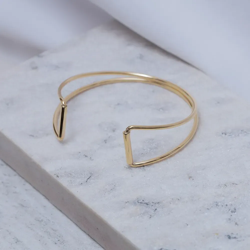 BRACELETE ABERTO LISO BANHO OURO 18K