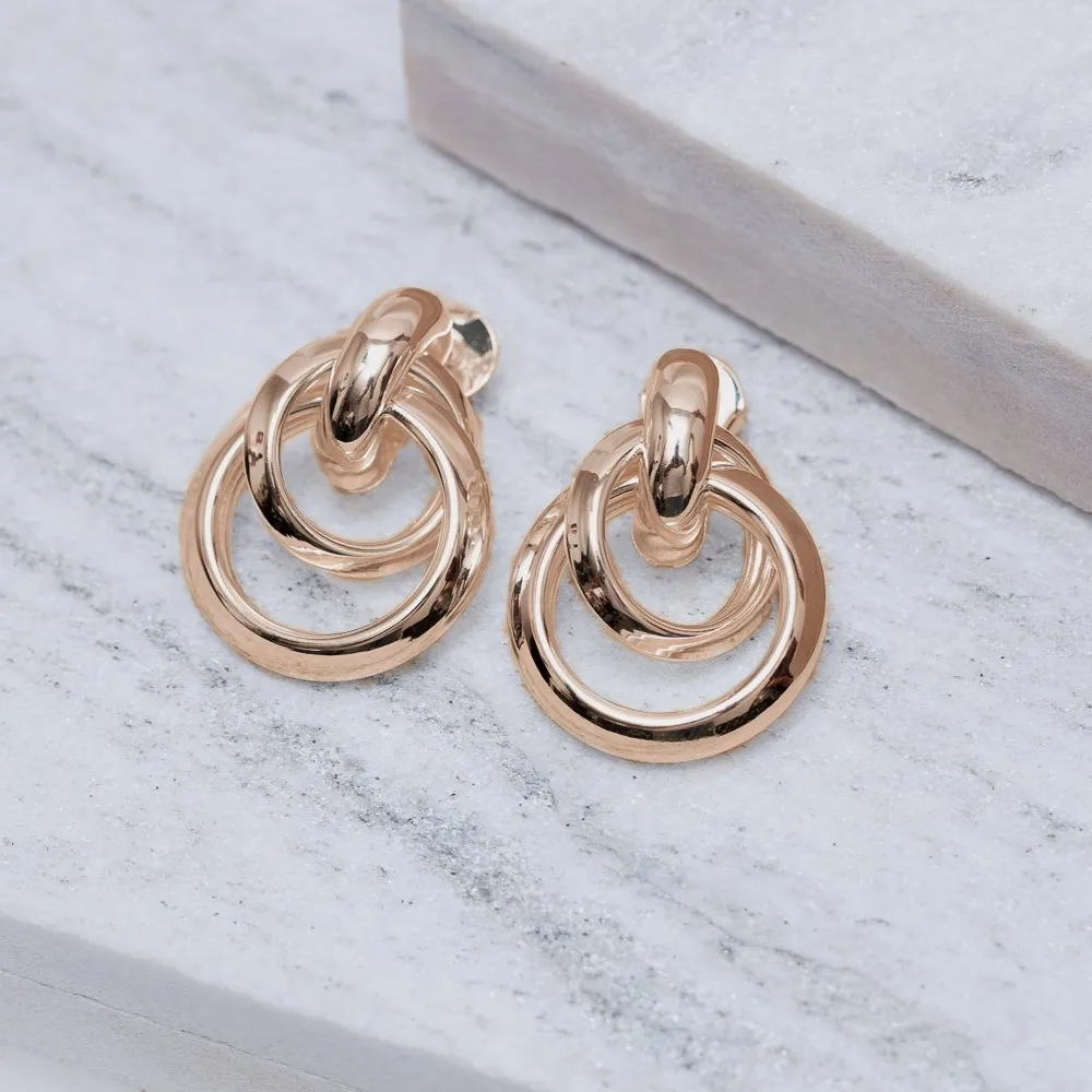 BRINCO ARGOLA TRIPLA LISA M BANHO ROSÉ