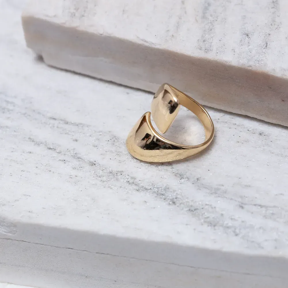 ANEL REGULÁVEL LISO LARGO BANHO OURO 18K