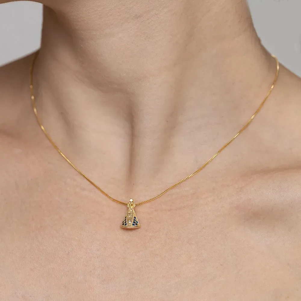 COLAR NOSSA SENHORA P COM ZIRCÔNIAS AZUL BANHO OURO 18K