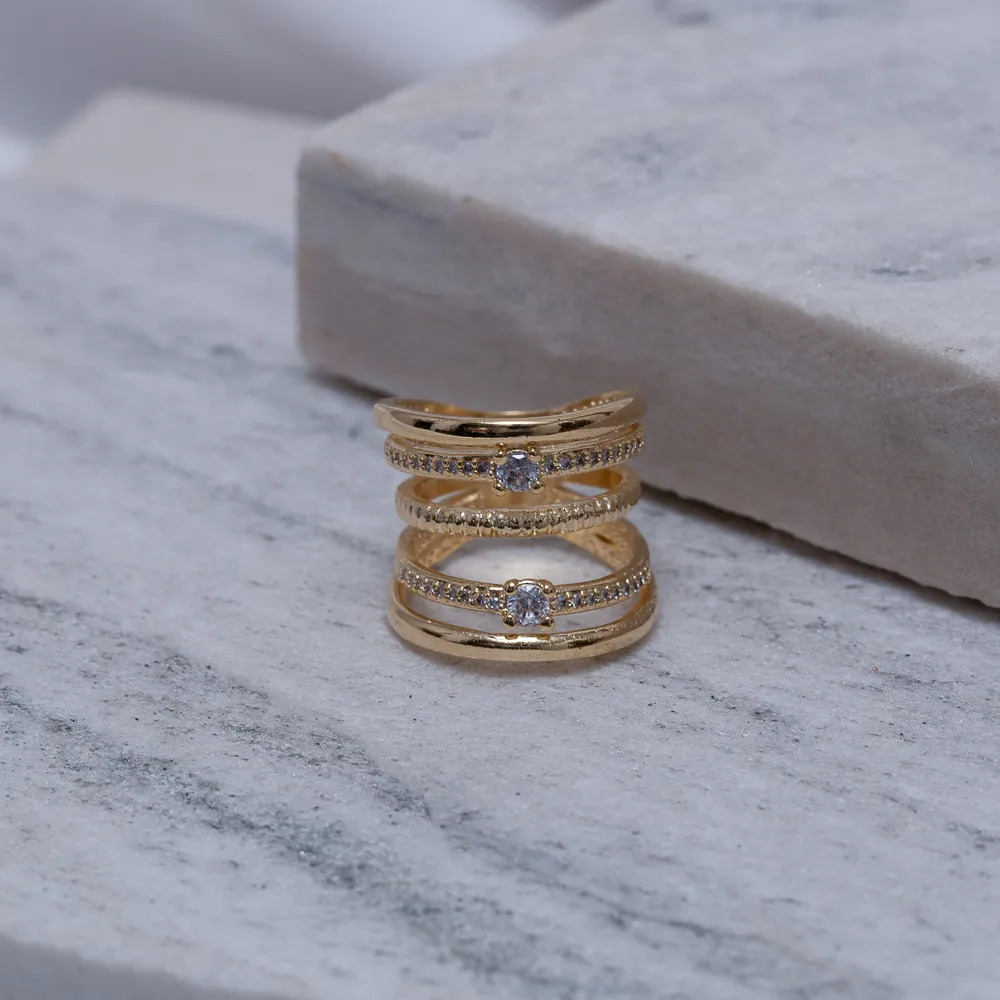 ANEL 5 AROS COM ZIRCÔNIAS CRISTAIS BANHO OURO 18K