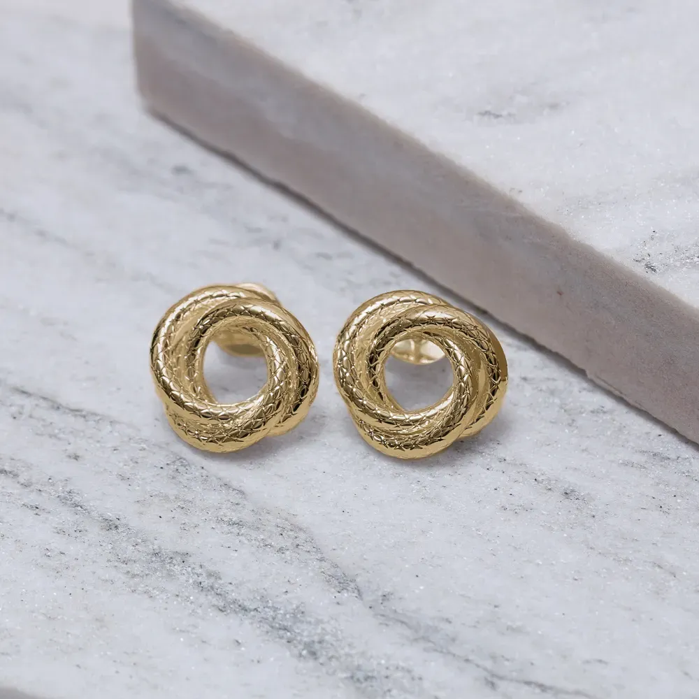 BRINCO NÓZINHO TRABALHADO BANHO OURO 18K
