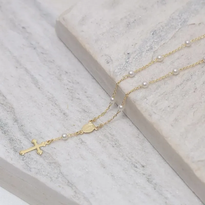 COLAR TERÇO TRADICIONAL COM PÉROLAS BANHO OURO 18K