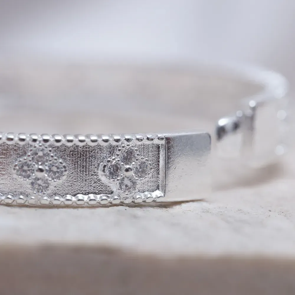 BRACELETE VIRGINIA COM ZIRCÔNIAS CRISTAIS BANHO PRATA