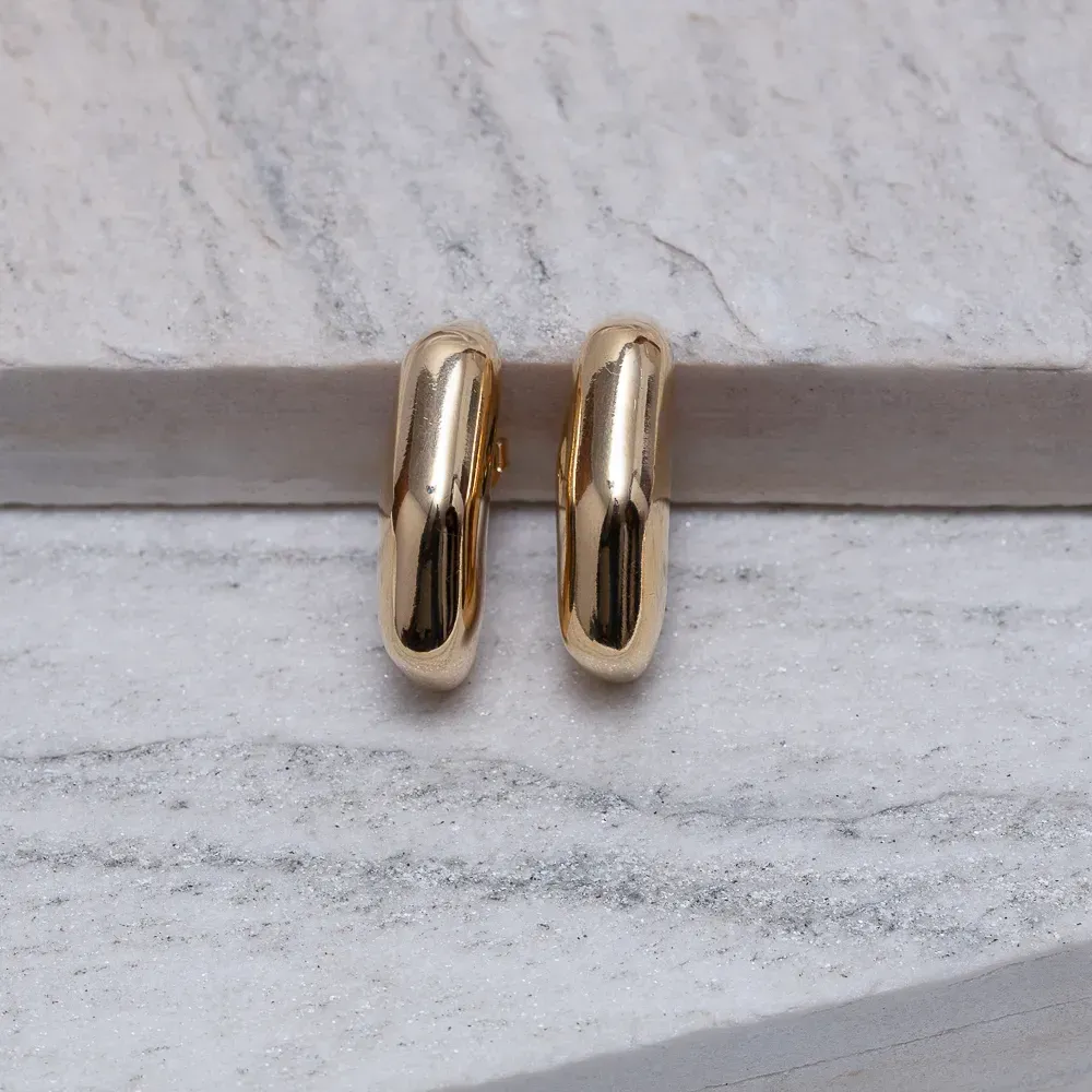 BRINCO EAR CUFF GRANDE LISO BANHO OURO 18K