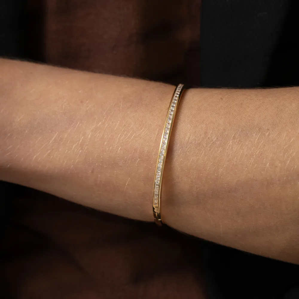 BRACELETE FINO COM ZIRCÔNIA BANHO OURO 18K