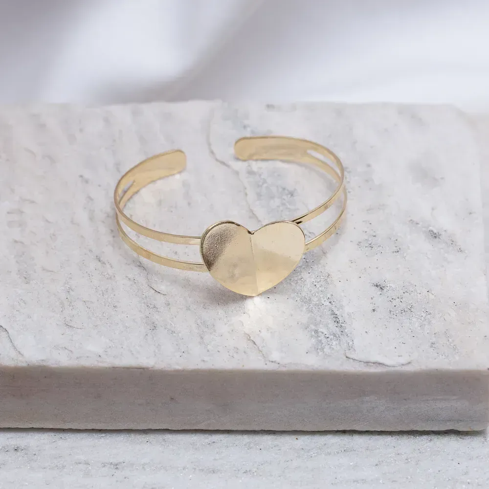 BRACELETE CORAÇÃO LISO BANHO OURO 18K
