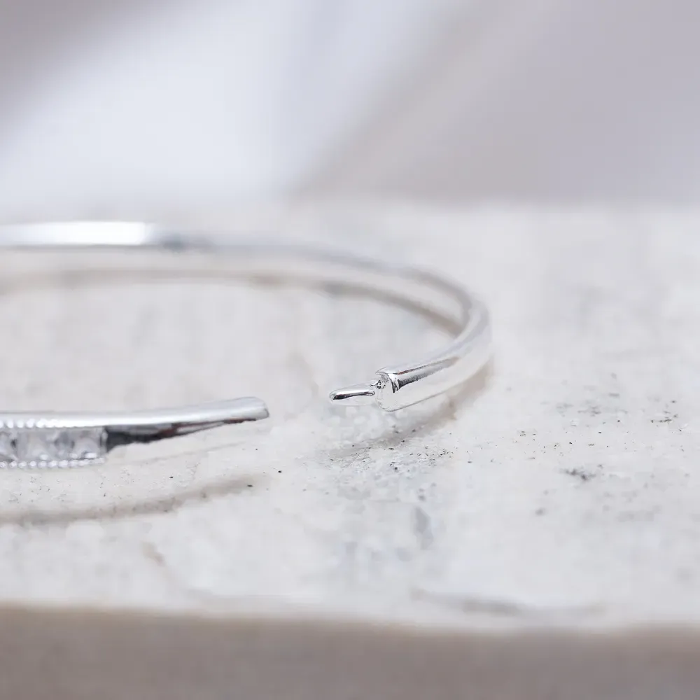 BRACELETE VIRGINIA CRAVEJADO E COM ZIRCÔNIAS CRISTAIS BANHO PRATA