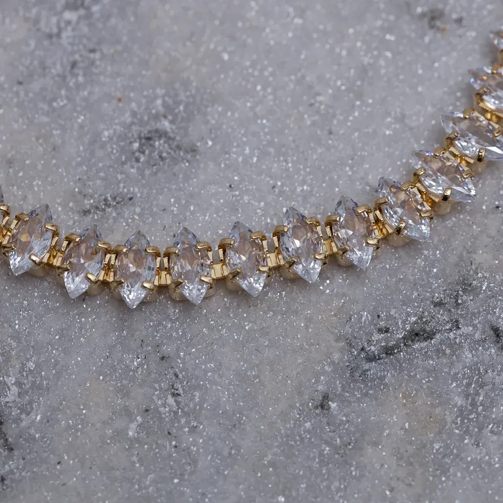 PULSEIRA COM GOTINHAS CRISTAIS BANHO OURO 18K