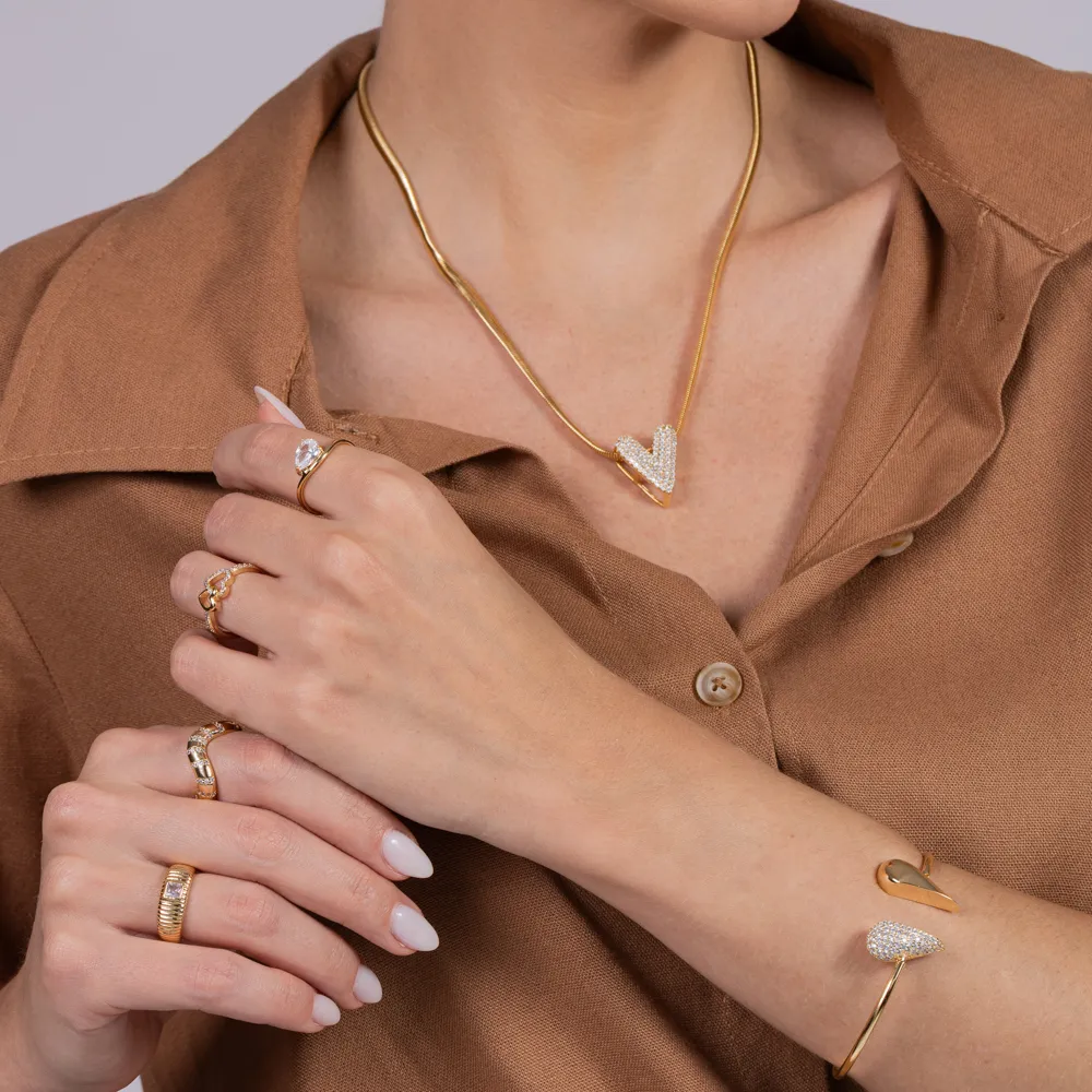 COLAR MALHA ALEMÃ COM CORAÇÃO CRAVEJADO BANHO OURO 18K