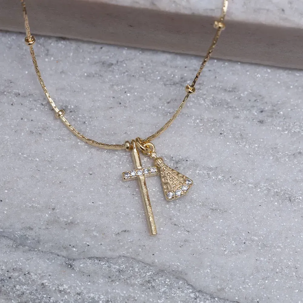 COLAR NOSSA SENHORA E CRUZ BANHO OURO 18K