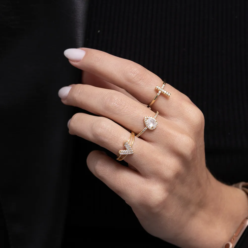 ANEL CRUZ CRAVEJADO COM ZIRCÔNIAS BANHO OURO 18K