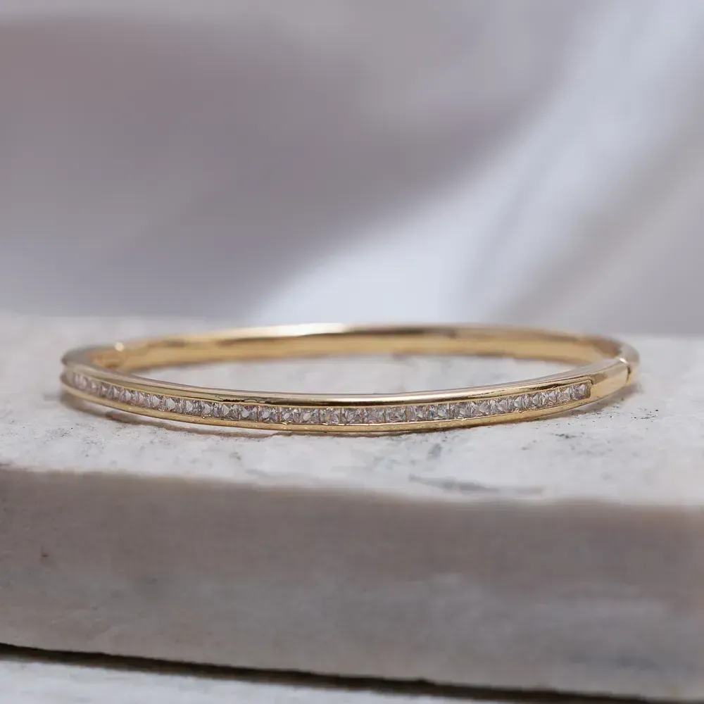 BRACELETE FINO COM ZIRCÔNIA BANHO OURO 18K