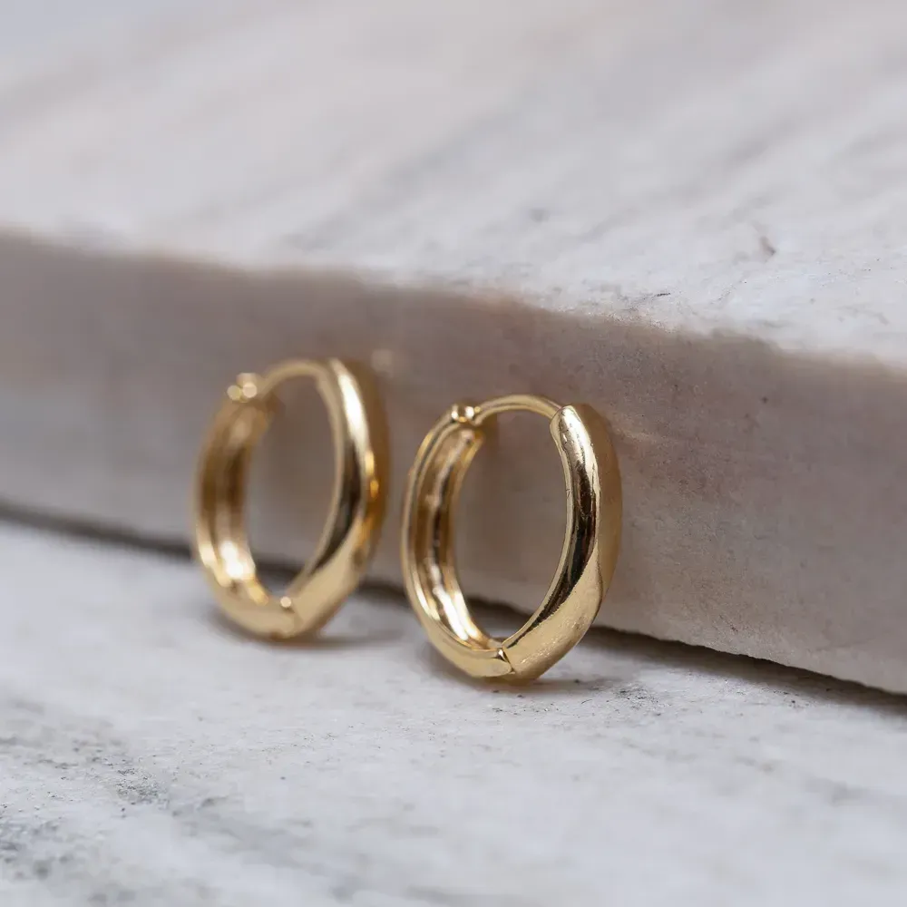 BRINCO ARGOLA M LISA BANHO OURO 18K
