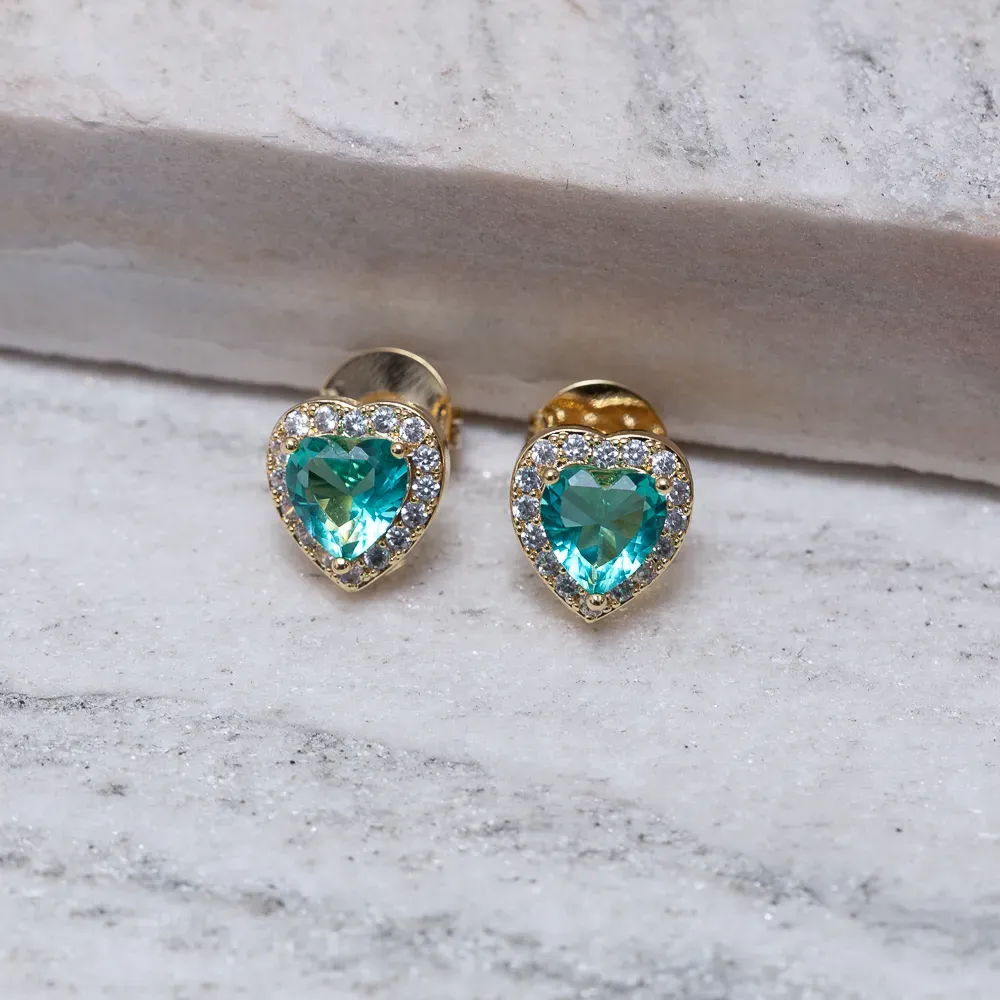 BRINCO CORAÇÃO M COM PEDRA VERDE TIFFANY BANHO OURO 18K